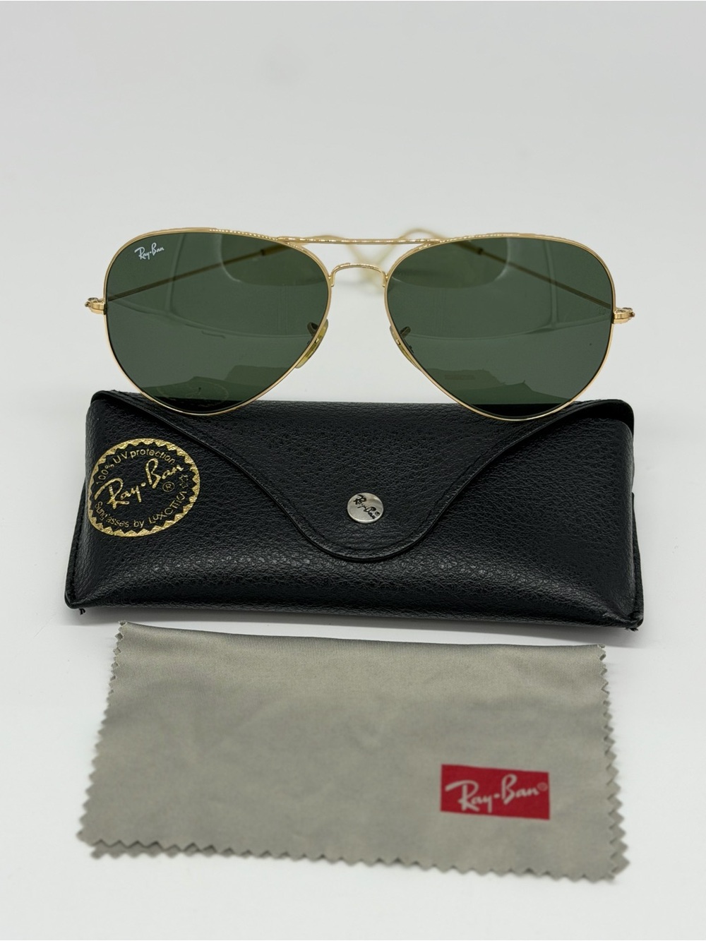 Ray-Ban Gold Aviator Sunglasses with Green Lenses